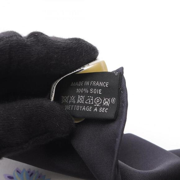 HERMES Black Scarf - Picture 3 of 3